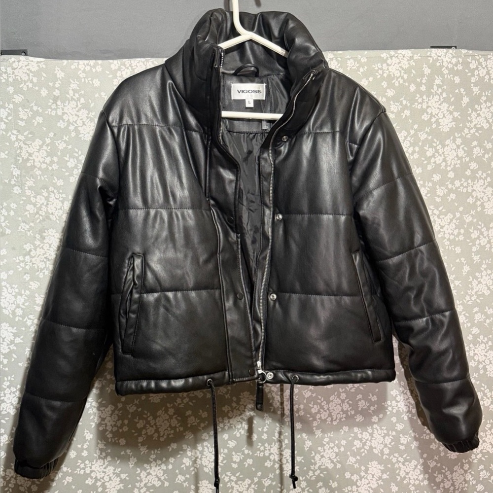 Vigoss Black Puffer Jacket for Women